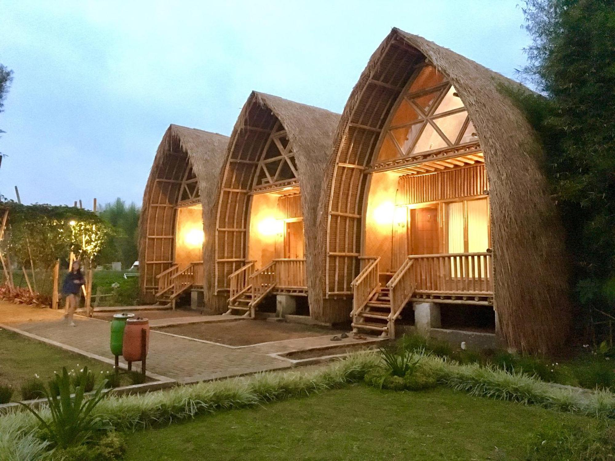 Villa Chavaminerva Bambu - Lembang Cikareumbi المظهر الخارجي الصورة