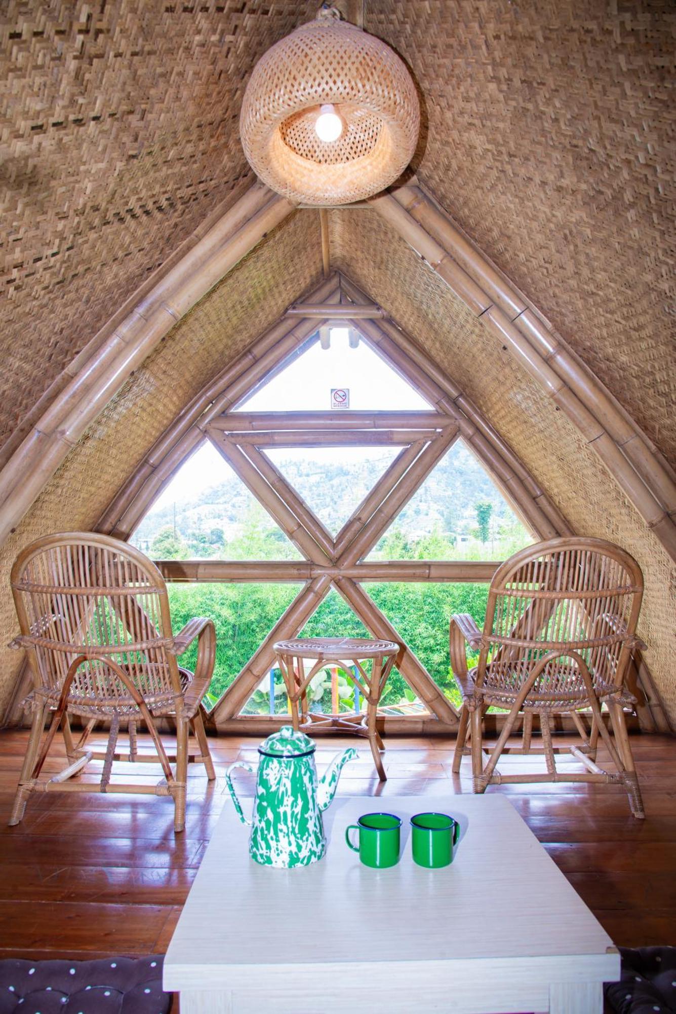 Villa Chavaminerva Bambu - Lembang Cikareumbi المظهر الخارجي الصورة
